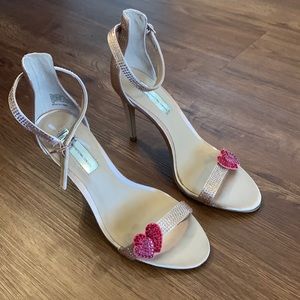 Nude rhinestone heart heels